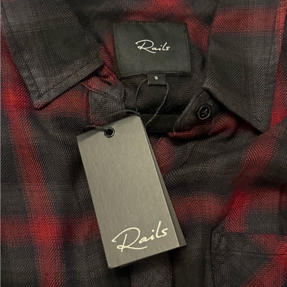 Brand new with tags Rails Women’s Red and Black Plaid Shirt size small - Picture 3 of 5
